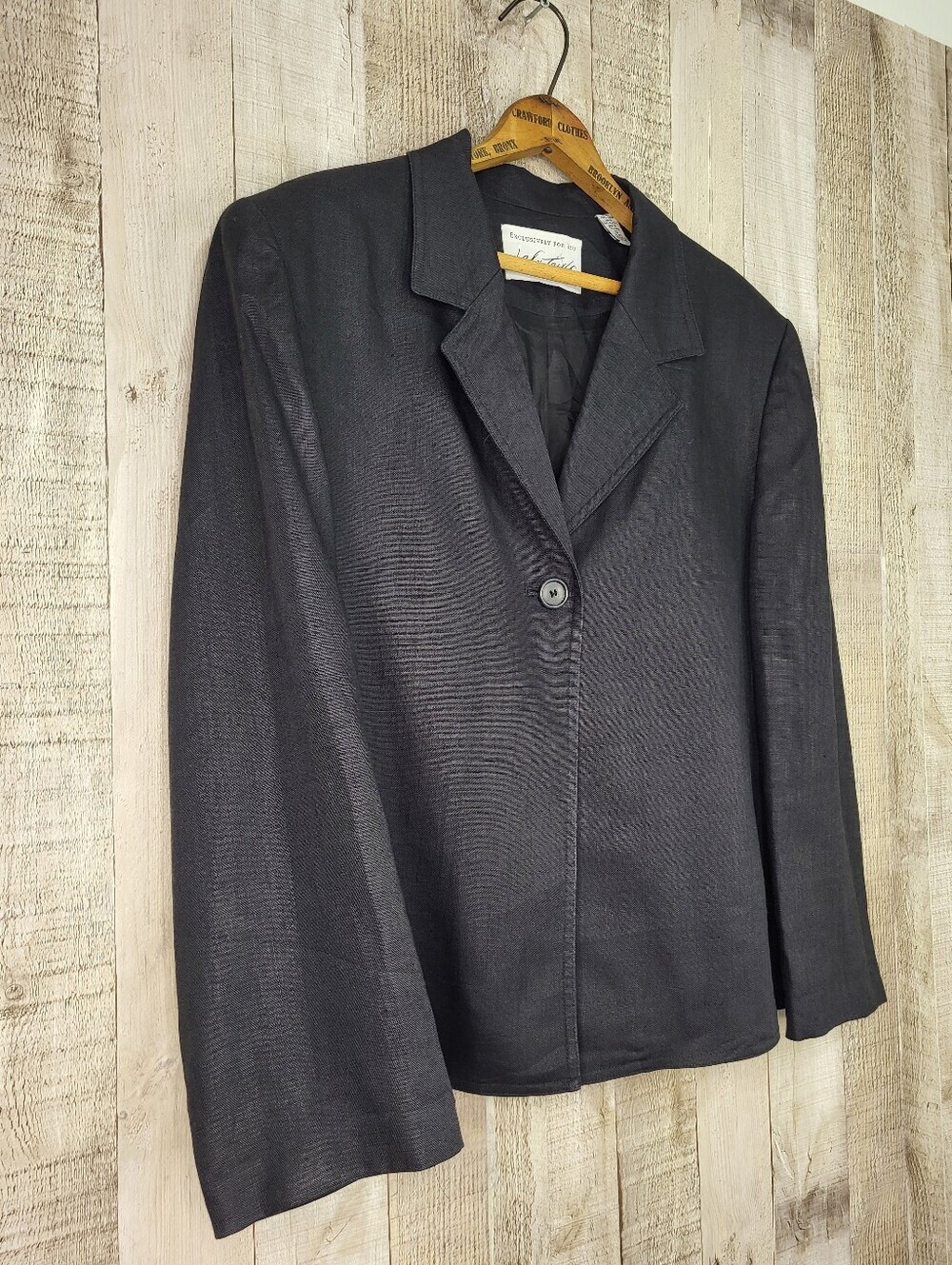 Lord & Taylor Black Linen Blazer. Size 14 - Picture 2 of 10